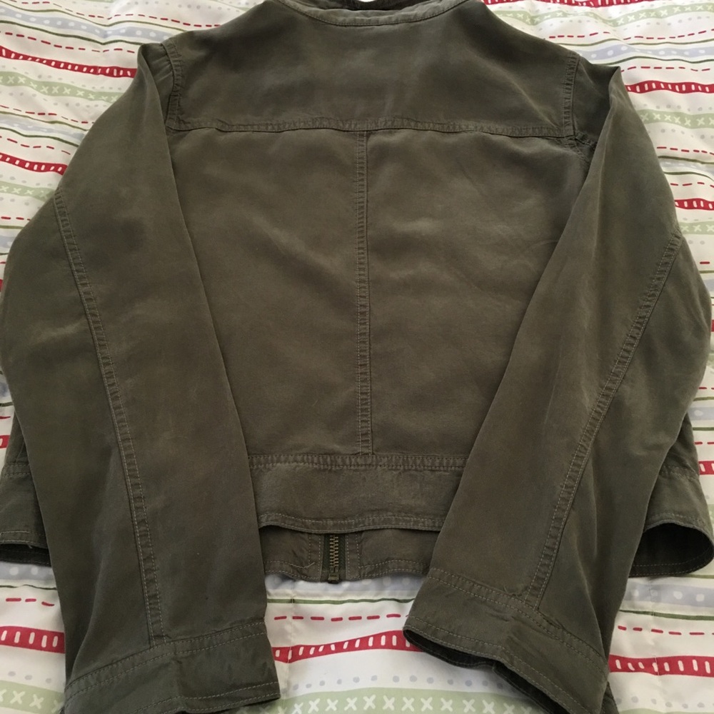 Jacket - Picture 2 of 5